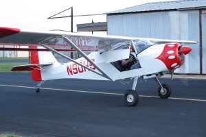 AC_20130415_first_flight_taxi_in_01